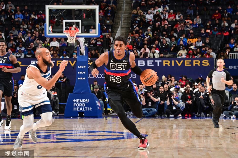 在公众眼中 在公众眼中